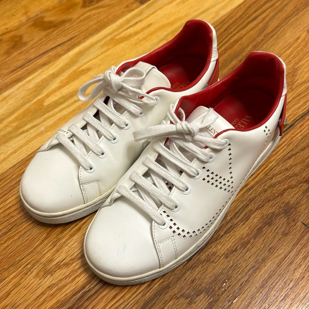 Valentino garavani sneakers